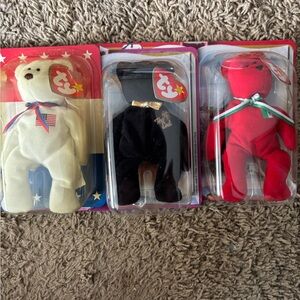 Ty Beanie Babies Set - Cream, Black, and Red Bears